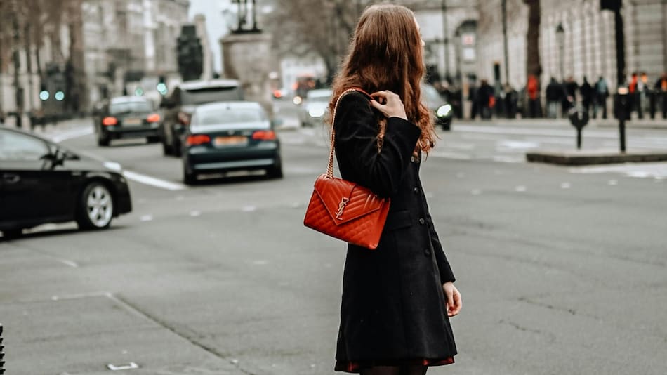 Tendencias de moda 2025 en Argentina. Foto: Unsplash.