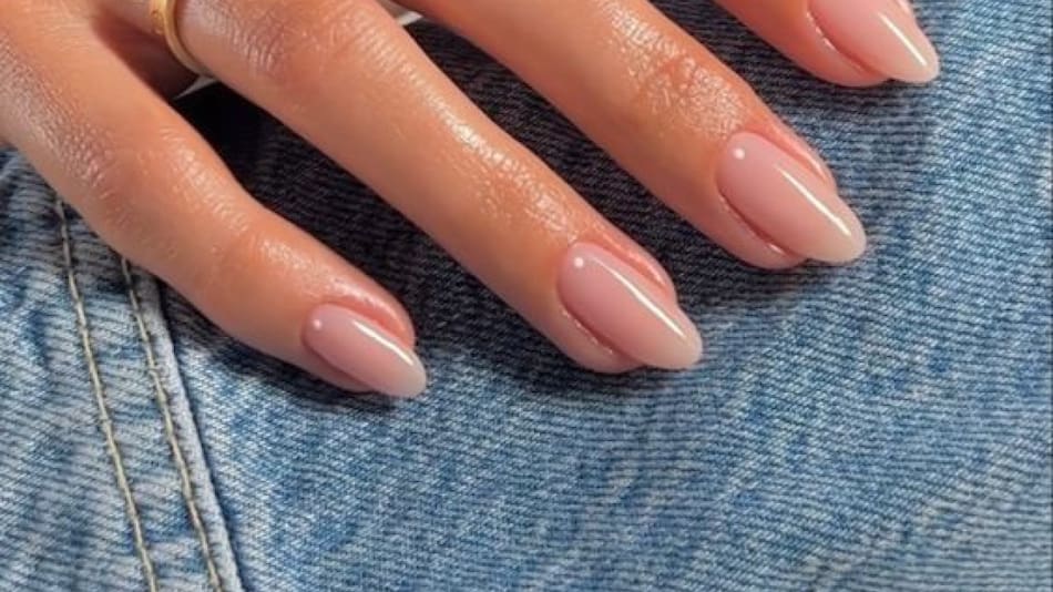 Uñas color nude. Foto PINTEREST