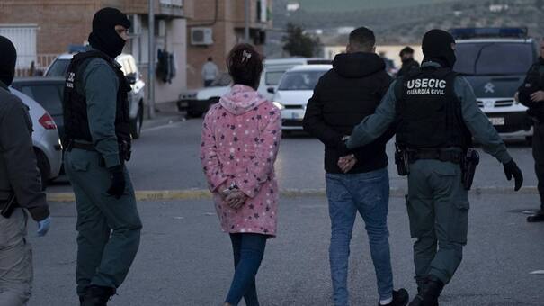 "Marihuana invisible": multimillonario negocio en España