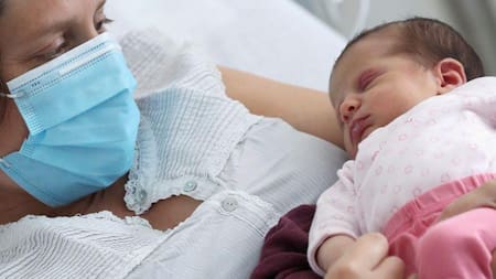 Bebés, nacimientos en pandemia