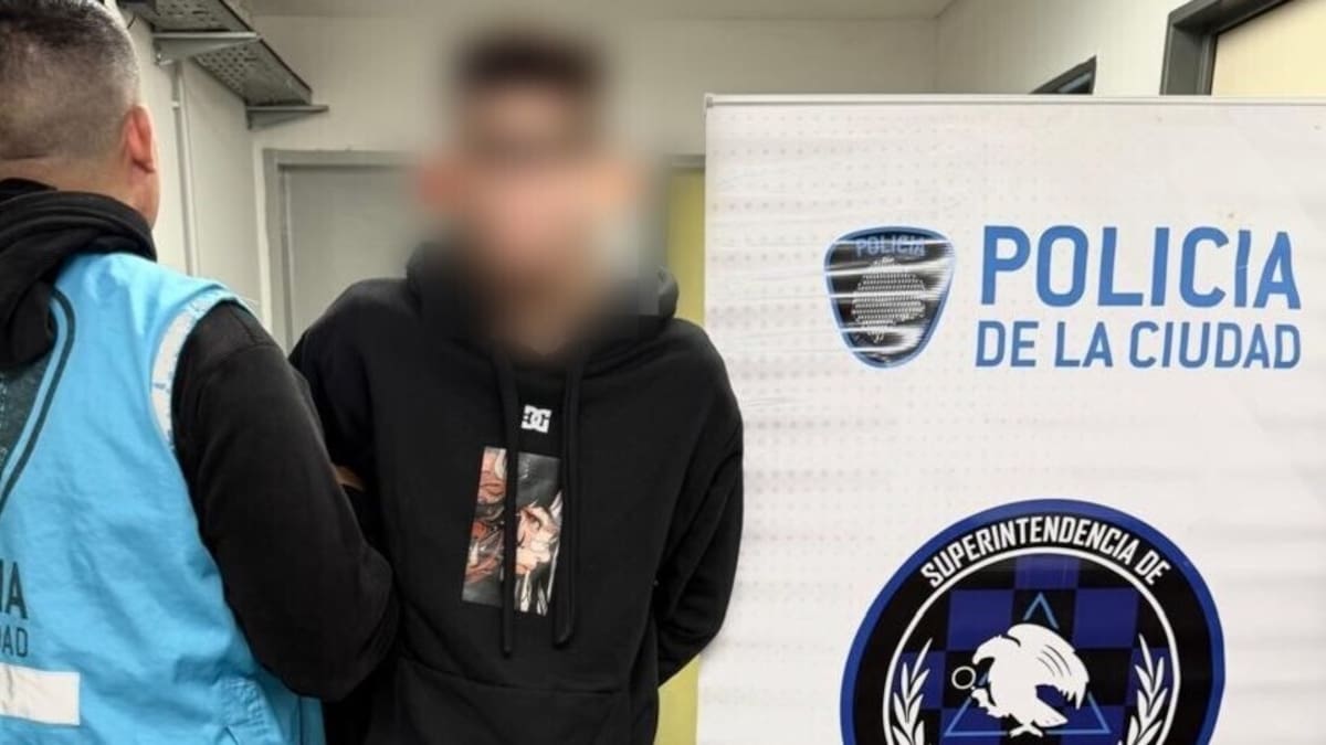 Detención del acusado de poner una réplica de bomba en Tribunales.