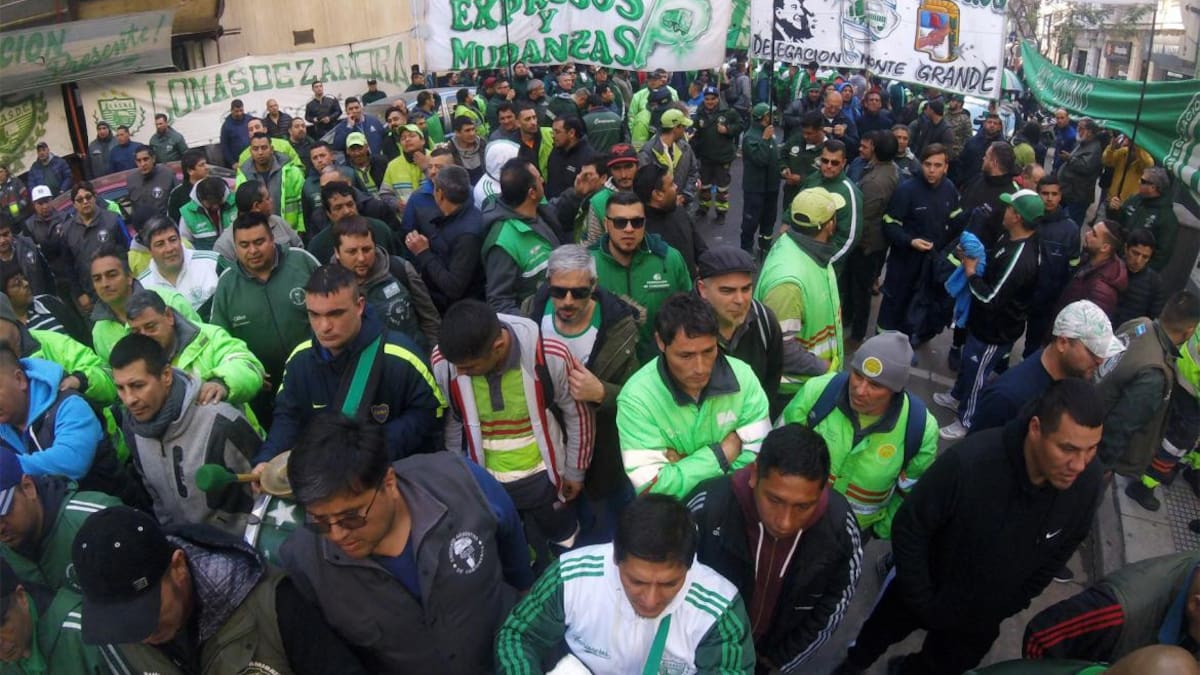 Marcha de Camioneros - Corte y protesta (NA)