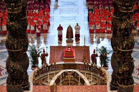 Los rituales funerarios del papa Francisco. Foto: Reuters/Vatican Media.