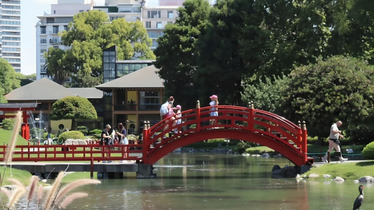 El Jardín Japonés de Palermo incorporó el Camino de la Longevidad, un recorrido simbólico inspirado en una tradición japonesa que invita a desear una vida larga y plena.