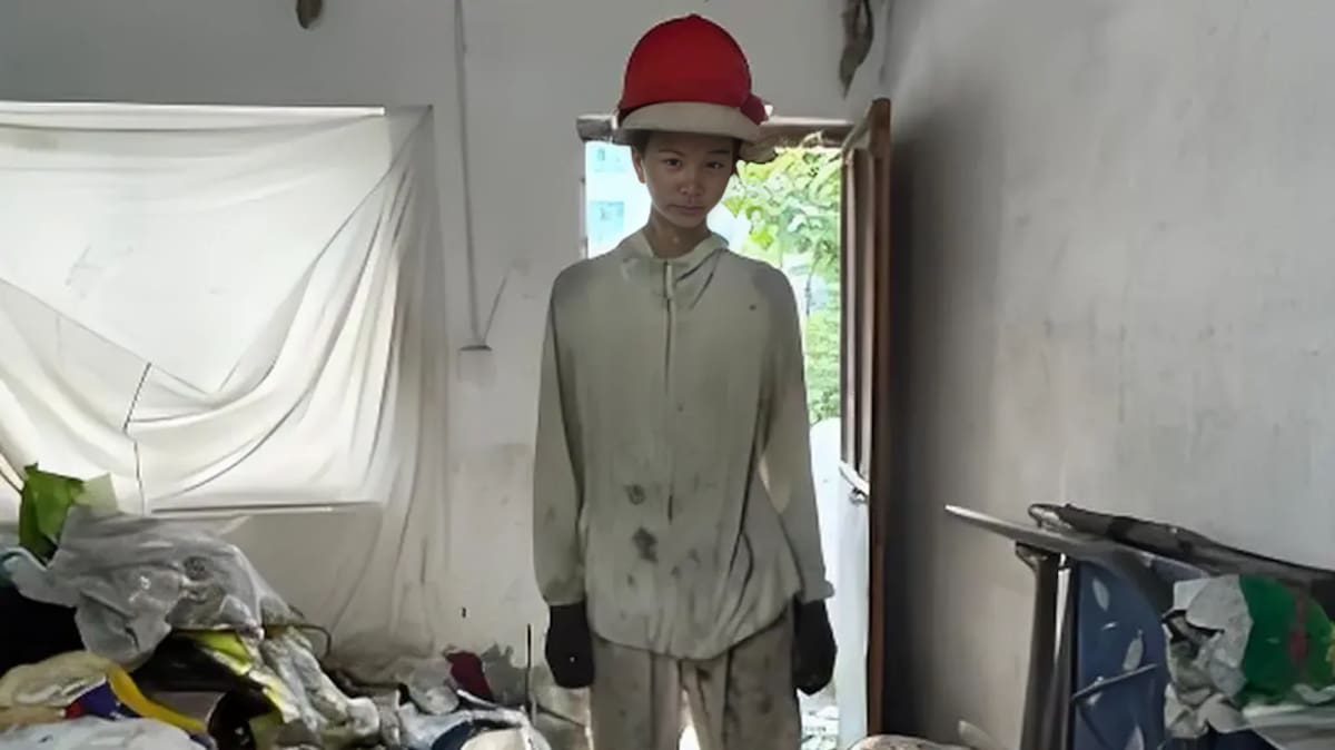 Una joven china de 20 años se volvió viral al rechazar ofertas para dedicarse al modelaje a tiempo completo y continuar trabajando en la recolección de residuos.