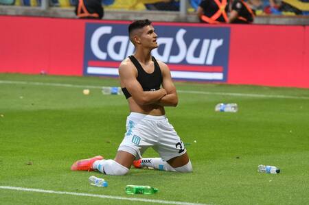 Carlos Alcaraz, el héroe de Racing campeón del Trofeo de Campeones. Foto: Télam.
