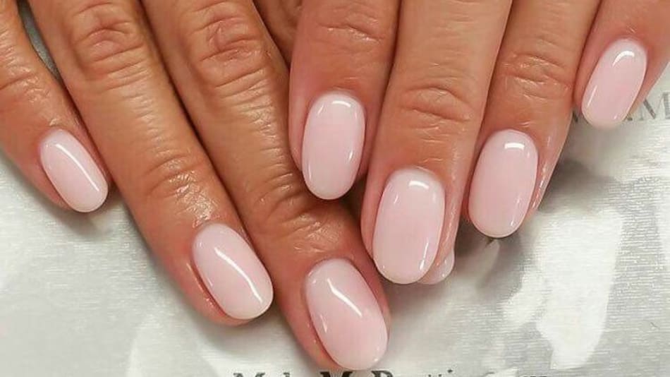 Uñas en tendencia 2025.
