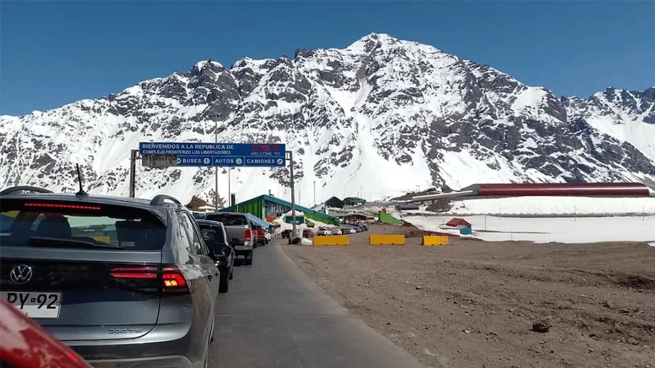 Paso Internacional Cristo Redentor.