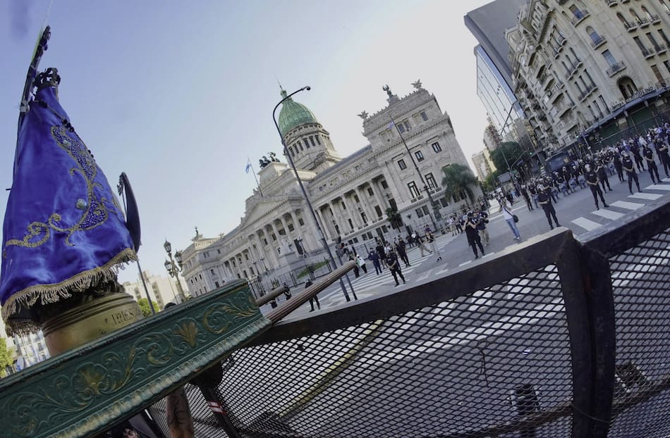 Marcha de Jubilados al Congreso. FOTO: CLAUDIO FANCHI/ NA.