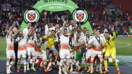 Festejo del West Ham ante la Fiorentina en la Conference League. Foto: REUTERS.