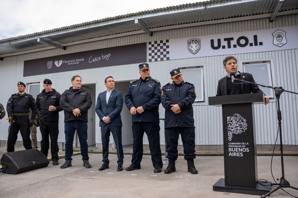 Andrés Watson y Axel Kicillof inauguraron una base de la Unidad Táctica de Operaciones Inmediatas en Florencio Varela