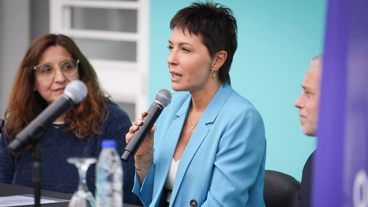 Mayra Mendoza presentó un proyecto de ley para instalar carteles sobre prevención del suicidio en puntos estratégicos