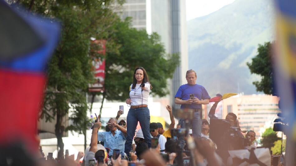 María Corina Machado reapareció en público. Foto: X @sincepto