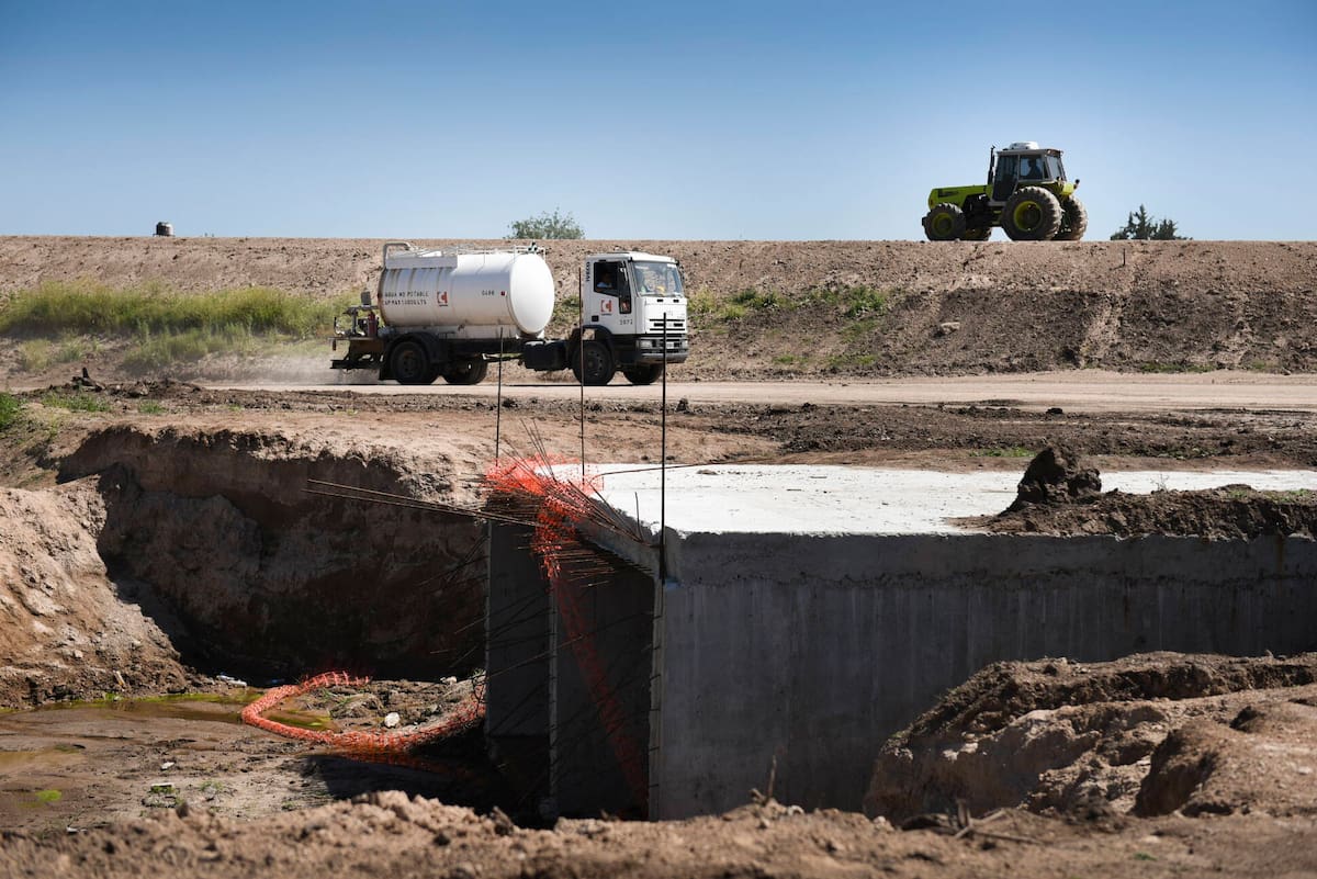Obras de la Autopista Pte Peron, también llamada AUVIN, autopista de vinculación, que va desde Virrey del Pino hacia Tristán Suarez, en La Matanza.