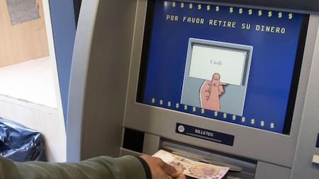 Cajero automático, economía argentina, foto NA