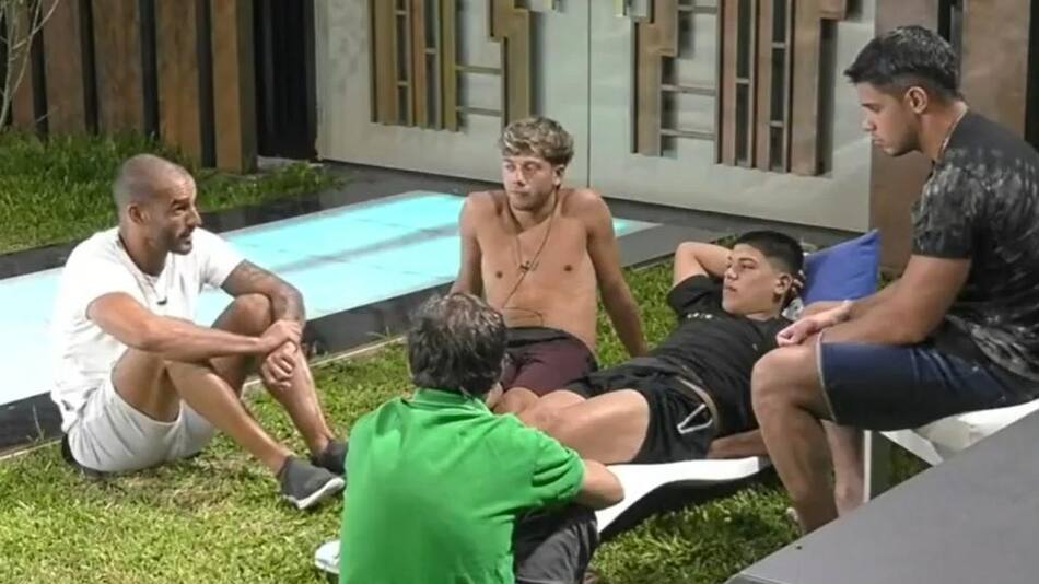 Maxi contando su plan. Foto: captura.