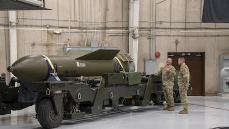 Gbu-57, la superarma de EE.UU. capaz de destruir búnkeres nucleares. Foto X @Armandoreporta