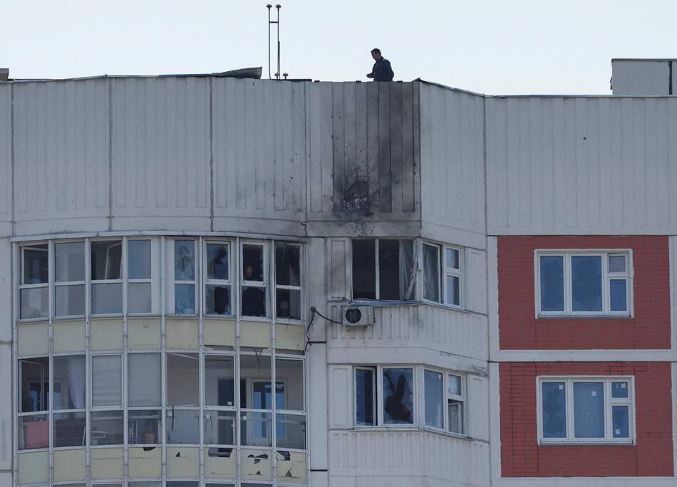 Los daños en los edificios tras el ataque con drones a Rusia. Foto: Reuters.