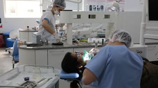 El Hospital de Odontología de la UBA atiende en verano: cómo sacar un turno y los tratamientos disponibles