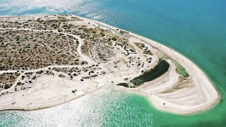 La playa de Punta Perdices está ubicada en el Golfo de San Matías. Foto NA.