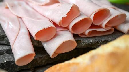 El jamón cocido tiende a perder frescura con el paso de los días en la heladera
