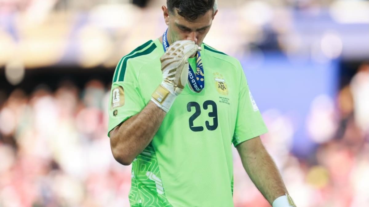 Dibu Martínez puso en duda su continuidad en la Selección Argentina: “Es momento de dar un paso al costado”