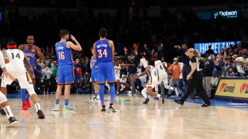 El tiro de Devonte Graham superó un récord de 1986, foto NA