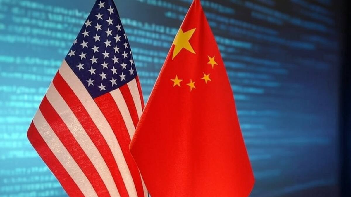 China acusa de ciberataque a agentes de Estados Unidos. Foto: Grok.