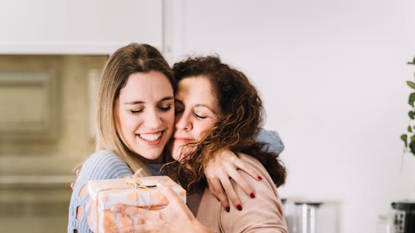 Día de la Madre con Cuenta DNI: todos los beneficios sin tope de reintegro para agasajarla