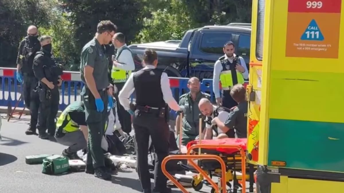 Detenido un hombre tras apuñalar a dos personas en un barrio de Londres de mayoría judía.