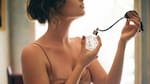 ¿Tu perfume se va rápido?: el truco casero para que dure toda la noche