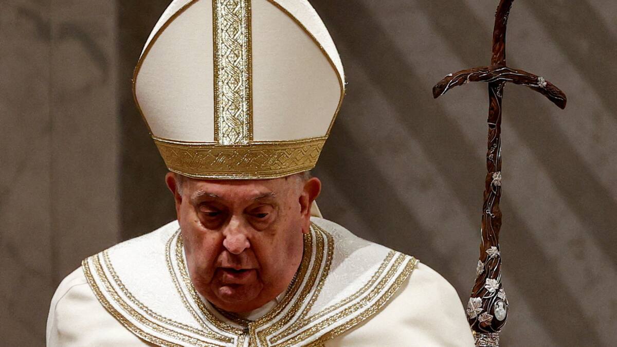 Preocupa la salud del Papa. Foto: Reuters/Ciro De Luca.