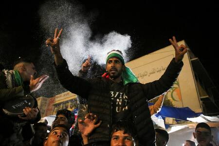 Los palestinos celebran el acuerdo de tregua en la Franja de Gaza. Foto: Reuters.