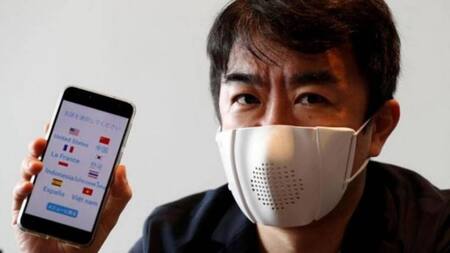 Coronavirus, empresa japonesa creó barbijo que se sincroniza con celulares