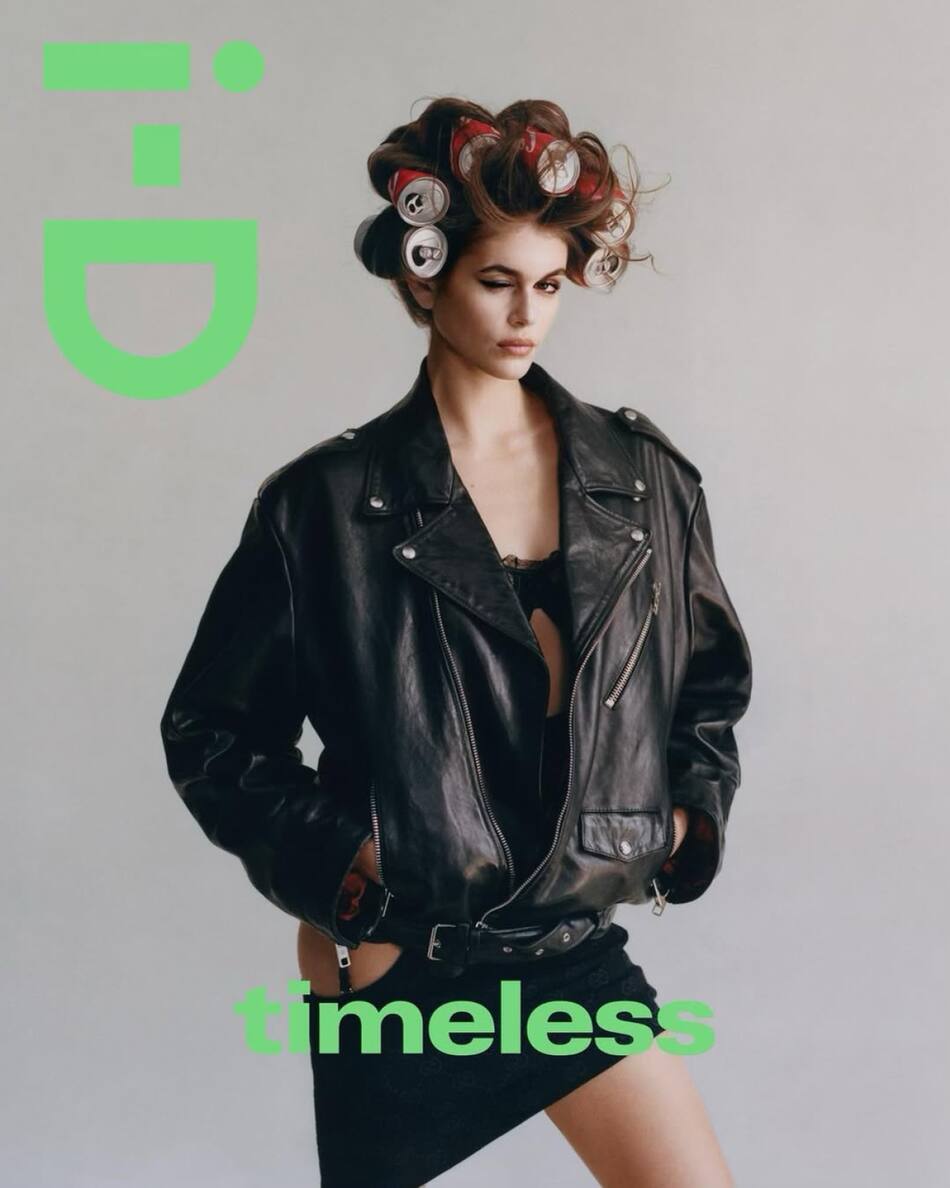 Kaia Gerber, modelo, actriz estadounidense y gran referente de la moda, se suma a la tendencia de las camperas de cuero oversize. Foto Instagram @kaiagerber