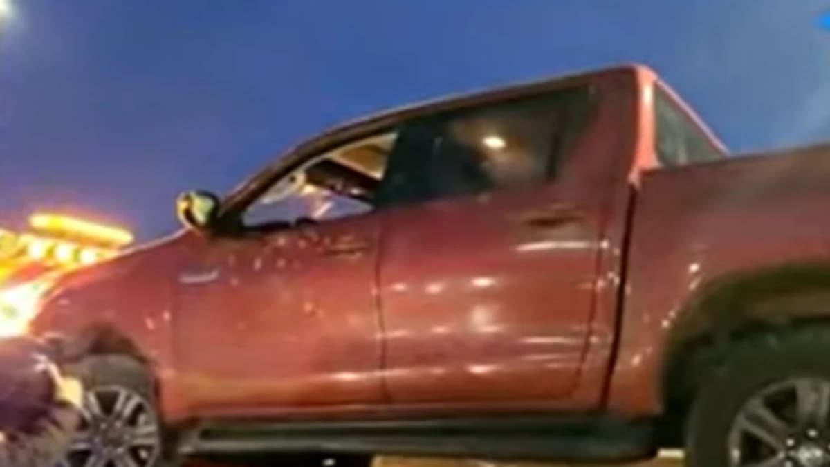 Persecución y choque en la autopista Cámpora.