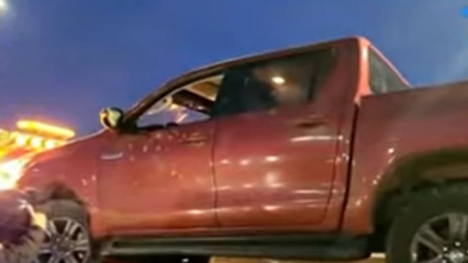 Persecución y choque en la autopista Cámpora.