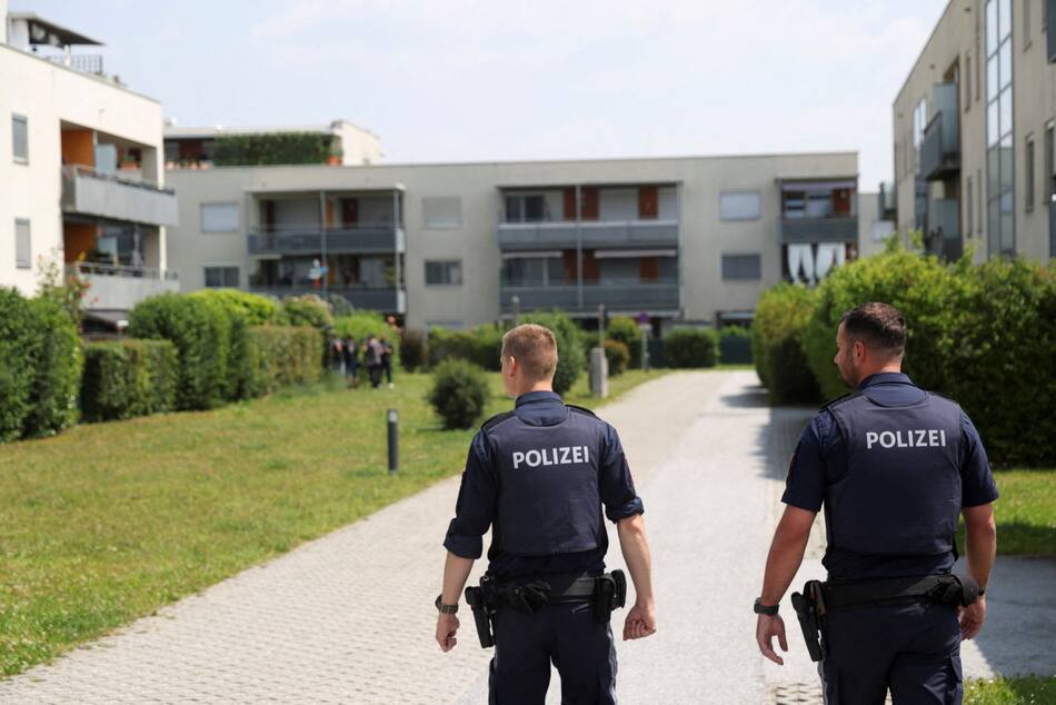 Horror en Austria por un tiroteo en Graz. Foto: Reuters/Leonhard Foeger