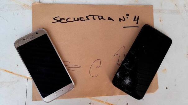 Investigan a una banda de "sextorsión" con falsos policías y el argumento de una red de trata