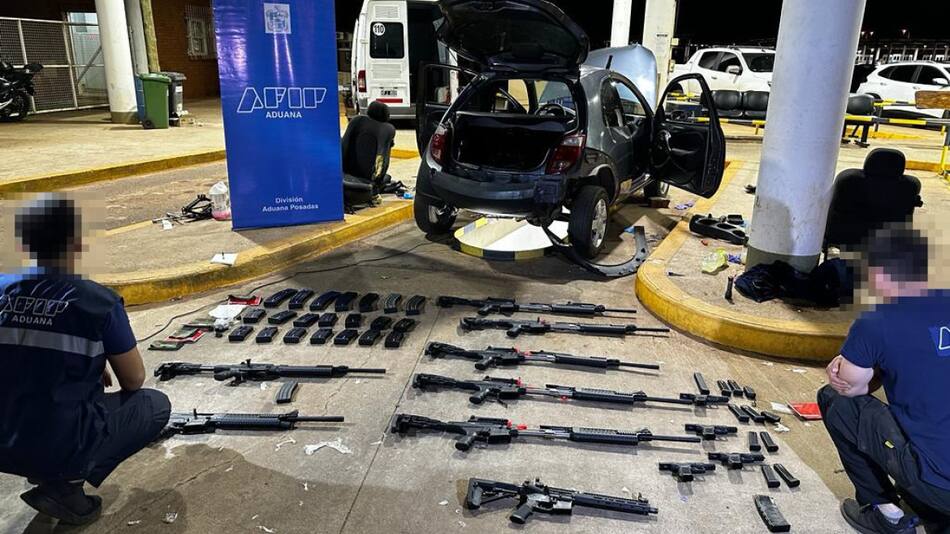La Aduana evitó el contrabando de armas de guerra en la Triple Frontera. Foto: Aduana.