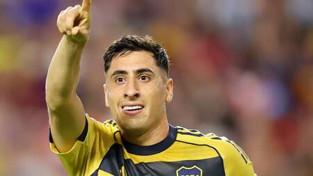 Miguel Merentiel fue respaldado por los hinchas de Boca.