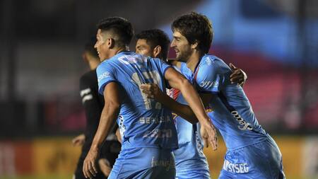 Festejo de Arsenal en la Copa Sudamericana, AGENCIA NA