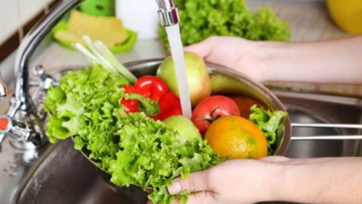 Lavar frutas y verduras