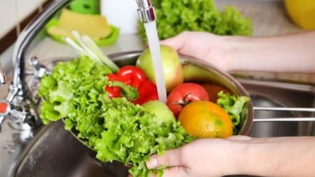 Lavar frutas y verduras