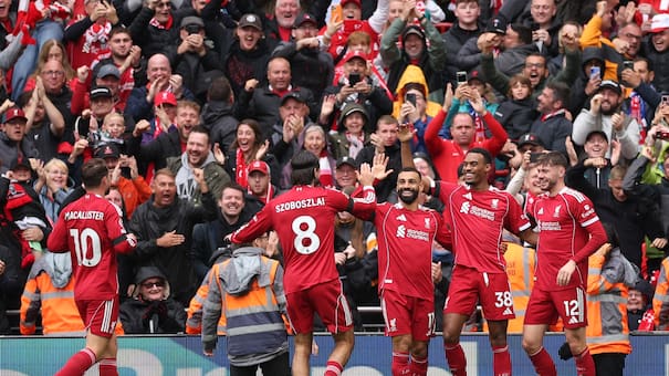 Liverpool superó al Everton en el derby y continúa con puntaje perfecto en la Premier League
