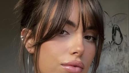 El corte bob con flequillo Birkin es un estilo muy versátil que se adapta a todo tipo de cabello.