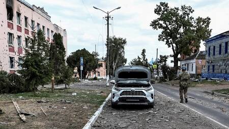 El edificio dañado durante un reciente combate entre fuerzas ucranianas y rusas en la ciudad de Sudzha. Foto: Reuters / Yan Dobronosov.