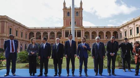 Presidentes en la cumbre del Mercosur en Asunción, Paraguay. Foto: EFE.