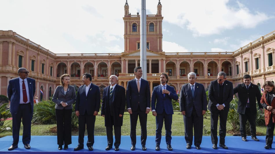 Presidentes en la cumbre del Mercosur en Asunción, Paraguay. Foto: EFE.