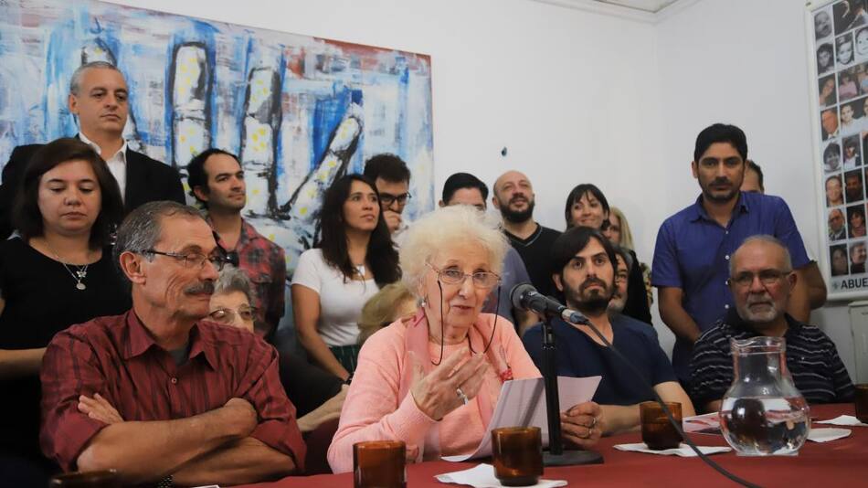 Abuelas de Plaza de Mayo, Estela de Carlotto, recuperación de nieta 129, NA